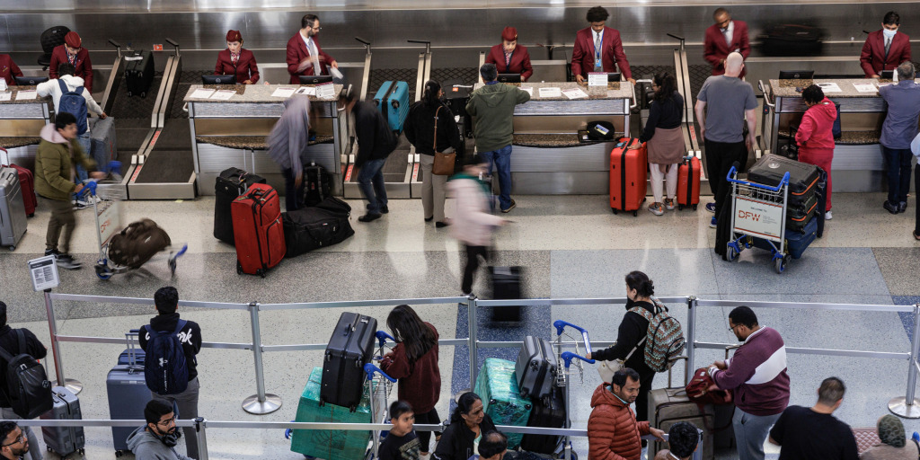 Operations at Dallas airports fully restored after telecommunications outage